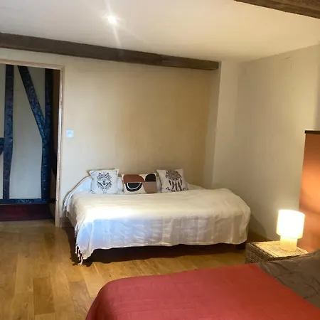 A Colombages Independant Avec Piscine Partagee Avec Le Proprietaire Villa *